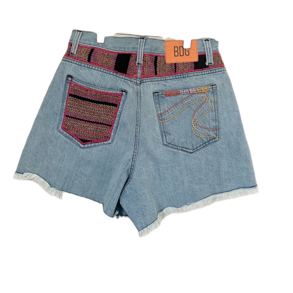 NWT BDG A-Line Cutoff Denim Short Blanket Patchwork sz 28 - Picture 4 of 5